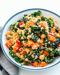 15 Easy Vegan Lunch Ideas A Couple Cooks Recipe Easy Vegan Lunch Kale Quinoa Salad Whole Food Recipes