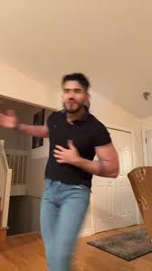 Quien para bailar ? 😇#latino #fypシ #poutoi #parati #dance #alvarado  #mexico🇲🇽 #jaracho #smile