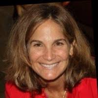 Mara Mitchell's Instagram, Twitter & Facebook