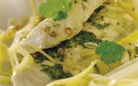 Recette Filet De Bar En Papillote Effiloche De Poireaux A La Creme De Coriandre 750g Poireaux A La Creme Bar En Papillote Papillote