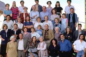 Lindenstraße (literally linden street) is a german television show on ard's das erste. Lindenstrasse Hauptcast Serien Wiki Fandom