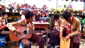 Pengertian ansambel campuran, bermain instrumen musik dapat dilakukan sendiri, berkelompok kecil, atau berkelompok besar. Musik Ansambel Pengertian Dan Jenis Jenis Musik Ansambel