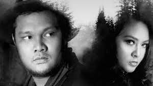 Melalui deskripsi video klipnya, virgoun menjelaskan lagu ini menceritakan tentang seseorang yang meski diterpa kesulitan dalam hidup. Chord Kunci Gitar Lirik Selamat Selamat Tinggal Virgoun Feat Audy Andai Dulu Kau Tak Pergi Tribun Solo