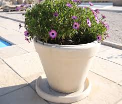 Pot De Fleurs Rond En Ciment Blanc Modele Toscane A Pot De Fleurs Fleurs Rondes Pot Jardin