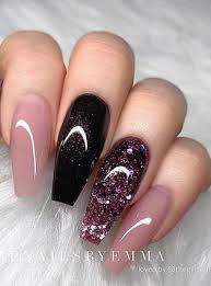 Pero si buscas una rosa negra, no podrás encontrar una en la naturaleza. Nails Sassy Nails Coffin Nails Glitter Stylish Nails