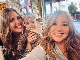 Casey Rawlings's Instagram, Twitter & Facebook