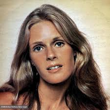 She is noted for her distinctive, raspy voice which she attributes to many hours spent singing in smoky bars and clubs. Kim Carnes Telecharger Et Ecouter Les Albums