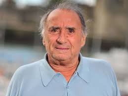 «claude brasseur est décédé ce jour dans la paix et la sérénité entouré des siens. Claude Brasseur La Biographie De Claude Brasseur Avec Voici Fr