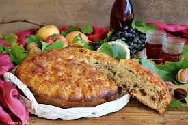 75g di farina 0 comune 75g di acqua tiepida 10g di lievito di birra fresco 1 cucchiaino di miele. Torta Di Mele Al Mosto Con Noci E Datteri 2 Amiche In Cucina