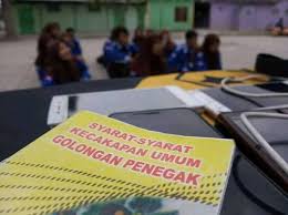 Rekreasi prinsip pengembaraan adalah sama, hanya pada sifat yang rekreatif ini tidak terikat dengan sku, ada kebebasan, namun tetap disiplin dan. Jawaban Soal Sku Penegak Materi Pramuka Kopastrija Facebook