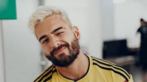 10 on the hot latin songs chart dated august 15, marking his 12th no. Maluma Regresa Con Hawai Celebrities Music Lyrics Dove Cameron