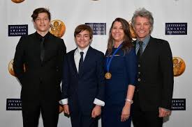 It looks like millie bobby brown has a new boyfriend! Os5k5z Ft8chnm