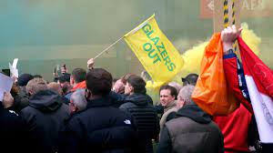 Die inzwischen verworfenen pläne für eine europäische super league, zu deren initiatoren man united gehört, hatten ihren unmut noch vergrößert. Nach Fan Protesten Manchester United Gegen Liverpool Abgesagt Kicker