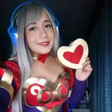 Selene Hernández ✨ (@zthefanie)