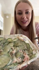 Make lox and cream cheese cucumber salad with me🥰 @Logan #cucumbersalad  #loxcucumbers #loxandcreamcheese #logancucumbersalad
