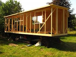 Grundelemente Eines Bauwagens Christian Hardt In 2020 Bauwagen Gartenhaus Bauen Bau