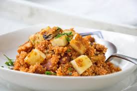 Ein unkompliziertes rezept für einen leckere bulgursalat. Paprika Halloumi Couscous Rezept Gutekueche At