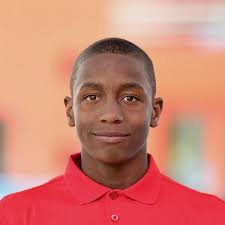 Blackman, D'Abreau, Dookie, De Gannes in Sports Foundation Youth Awards  hunt