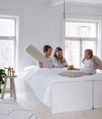 Nach der gültigen rechtsprechung reicht die trennung von tisch und bett innerhalb einer wohnung, um getrennt veranlagt zu werden. Tisch Und Bett In Einem My Tiny Home Multifunktionales Tablebed