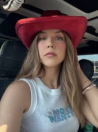 bet you can't guess which pics were taken with a film camera 😎