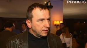 On je sa majstorima, vozi traktor, seče drva. Nenad Jezdic Pozitivan Na Koronavirus Hospitalizovan Zbog Upale Pluca Vesti Zivot B92 Net