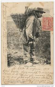 La Chatre Vigneron Berrichon 1904 Berry Vignes Edit Pouget Sabots Hotte Vigneron Images D Epoque Photos Anciennes