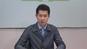 这件事让他知道了。 他们俩的话被老王听见了。 отрицание всегда ставится перед 被: å°è¦–æ–°èžç¶²