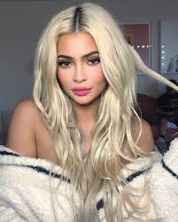 She also has 4 half siblings from her mothers side including kourtney kardashian, kim kardashian. Kylie Jenner Wiki Age Boyfriend Husband Family Net Worth Biography More Thewikifeed