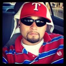 Noe Mosqueda's Instagram, Twitter & Facebook