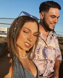 Haley Combs's Instagram, Twitter & Facebook