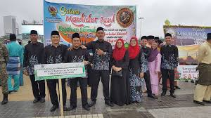 Dewan bahasa dan pustaka (english: Ahli Kontinjen Dewan Bahasa Dan Pustaka Cawangan Sarawak Facebook