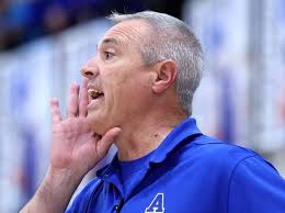 H.S. BOYS BASKETBALL: Attleboro can't go the distance with Franklin in  heavyweight clash