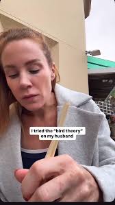 This bible diet snack is just so freaking yummy and refreshing 🐟🌱🙌🏼 A  perfect mid-afternoon snack with the macros at the right times.  INGREDIENTS: 1 medium cucumber 2 -3 ounces of thinly