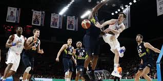 Turkish airlines euroleague'in ikinci haftasında i̇stanbul derbisi heyecanı yaşandı. Anadolu Efes Fenerbahce 57 96 Anadolu Efes Spor Kulubu