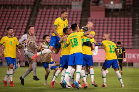 O brasil quis mais jogo no segundo tempo, procurou a linha de fundo com guilherme arana, mas não criou nada consistente ou que obrigasse ochoa a trabalhar. 9nmu3rtd6f0qsm