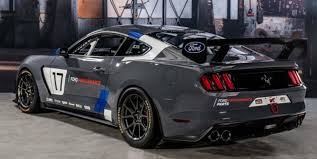 Perbaharui insurans kereta anda sekarang! Ford Mustang Gt4 Kereta Lumba Dibawa Ke Sema Paultan Org