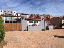Per vostra comodità, potrete usufruire di accappatoi e set di cortesia. Cozy Cactus B B Front Entry Picture Of Cozy Cactus Bed And Breakfast Sedona Tripadvisor