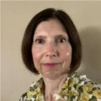 Beth Hulbert's Instagram, Twitter & Facebook