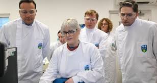 My Heart Is Broken In Two Irish Healthcare Workers Abroad Respond To Ireland S Call