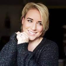 Sandra Harwell's Instagram, Twitter & Facebook