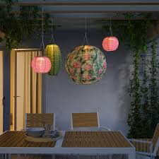 Solvinden Led Solar Powered Pendant Lamp Outdoor Globe Flower 18 Ikea Aussenlampe Led Solar