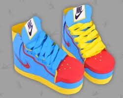 Schuh aus papier basteln vorlagen. Turnschuhe Basteln Stylische Sneakers Aus Papier