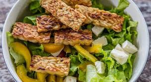 Jika anda ingin mengurangi makanan yang berminyak, ada rebus ayam terlebih dahulu di panci terpisah. 10 Menu Diet Sehat Yang Mudah Diikuti Siapa Saja Masak Apa Hari Ini