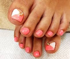 Coral White Gold Toe Nails Nailbook Jp Nails Toe Nails Gold Toe Nails Pink and gold toe nail art design.