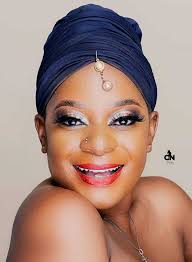 Chics' Galaxy: Aisha Dawn: Gweru gives birth to a star