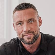 Richard Packman's Instagram, Twitter & Facebook