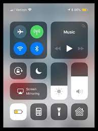 The legislation would establish a common charging port for all mobile phones and other relevant devices in all european. Live Wallpapers Not Working On Iphone Let S Fix It Appletoolbox