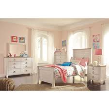 But with premium designs and materials, ashley furniture homestore makes it easy to find the perfect pieces that suit your home, your child and their unique style personality. Willowton 5 Piece Youth Bedroom Set B267 Tbed 21 36 46 92 Ashley Furniture Afw Com