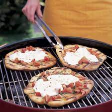 Pesto And Mozzarella Pizzas Recipe Grilled Pizza Recipes Food Recipes