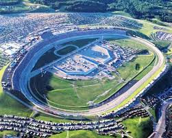 A Virtual Lap At The 1 5 Mile Kentucky Speedway Tri Oval